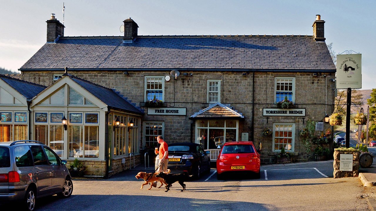 Yorkshire Bridge Inn - Peak District Autumn Adventure accommodation